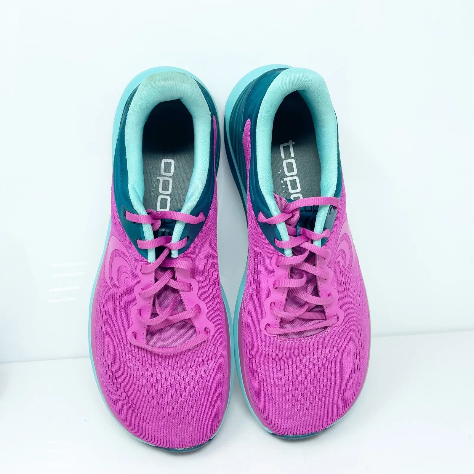 Topo Athletic Womens Ultrafly 4 Pink Running Shoes Sneakers Size 10