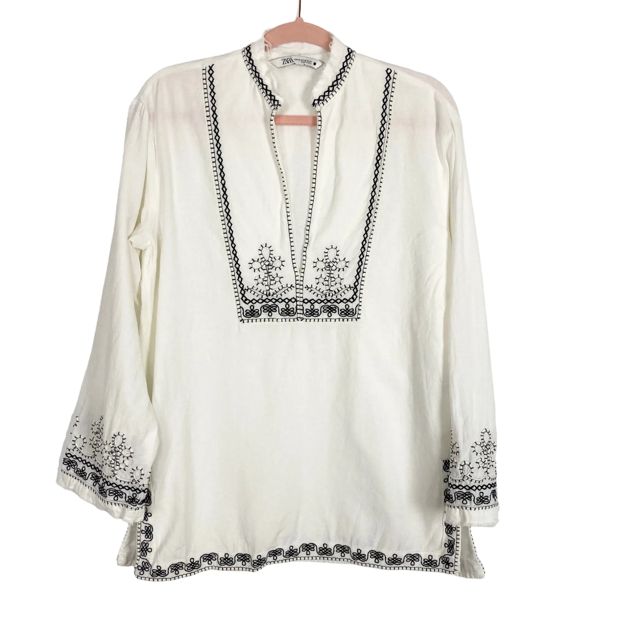 Zara White/Black Linen Embroidered Pattern Raw Hem Tunic/Top- Size XS (we have matching shorts)